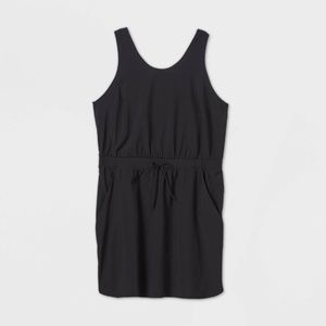 Cute black stretch woven dress with pockets - NWT